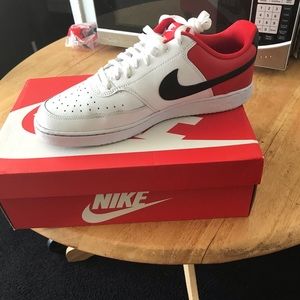 Meet your Posher, Dion